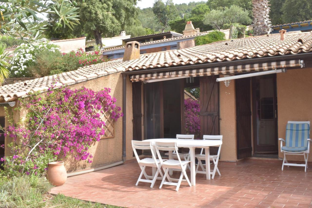 Petit Mas Au Paradis Avec Piscine Pour 6 Personnes La Londe-les-Maures Exterior foto