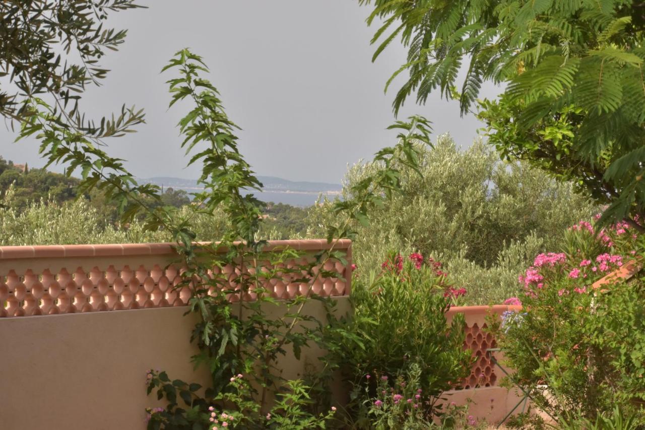 Petit Mas Au Paradis Avec Piscine Pour 6 Personnes La Londe-les-Maures Exterior foto